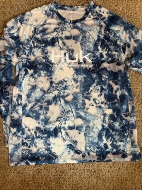 Huk Blue Tie-Dye Performance Fishing Shirt. Size XL.